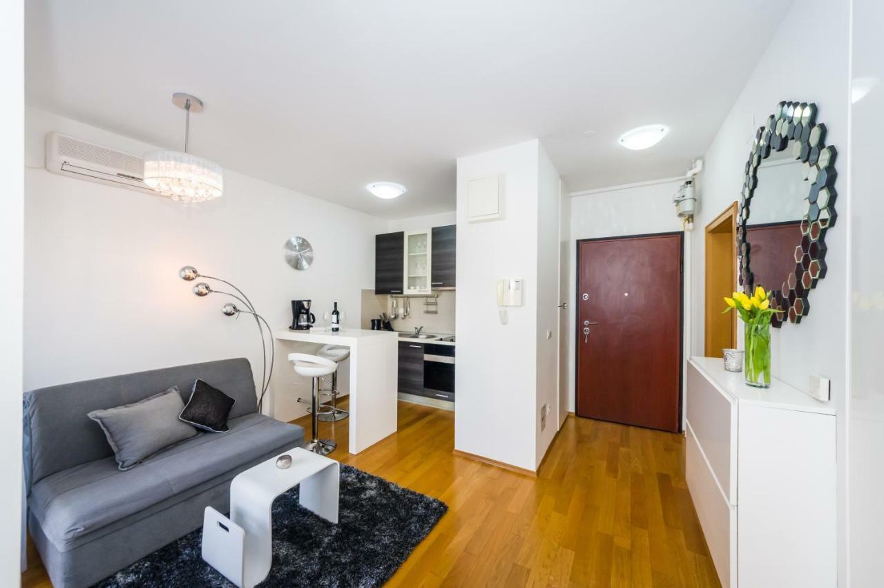 Studio Apartment K & K With Free Garage Zadar Dış mekan fotoğraf